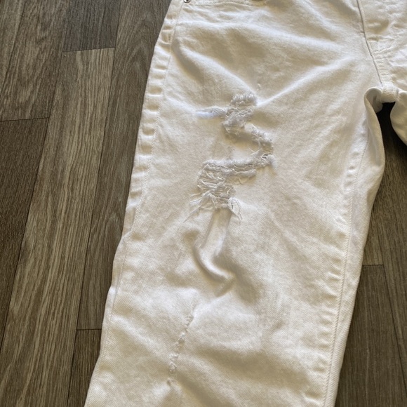 J.Crew Point Sur Slim Distressed White Boyfriend Jeans - 29 - Picture 6 of 10